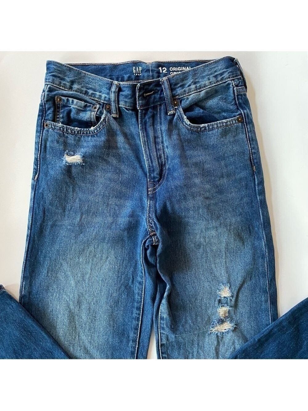 🎈$10 add on. Youth Gap Original straight distressed jeans. 12